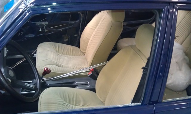 Lancia opnieuw stofferen autostoelen a.jpg